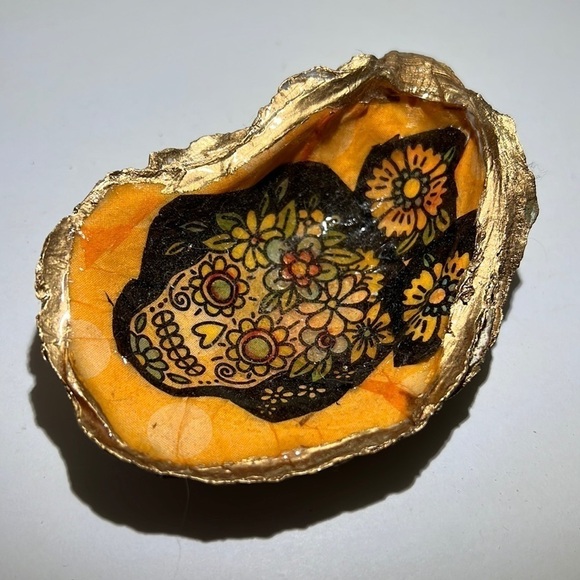 Handmade Oyster Art Shell Trinket Vanity Ring Dish sugar skull - Picture 3 of 5